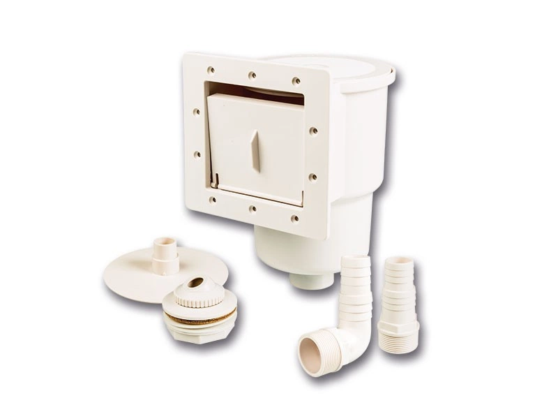 PISCINA OVAL AZURO COM DECORAÇÃO EM MADEIRA 7,3 X 3,7 X 1,2 M 2