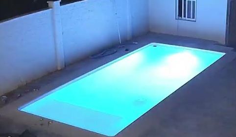 PISCINA MODELO PRAIA 7.60m * 3,40m 6