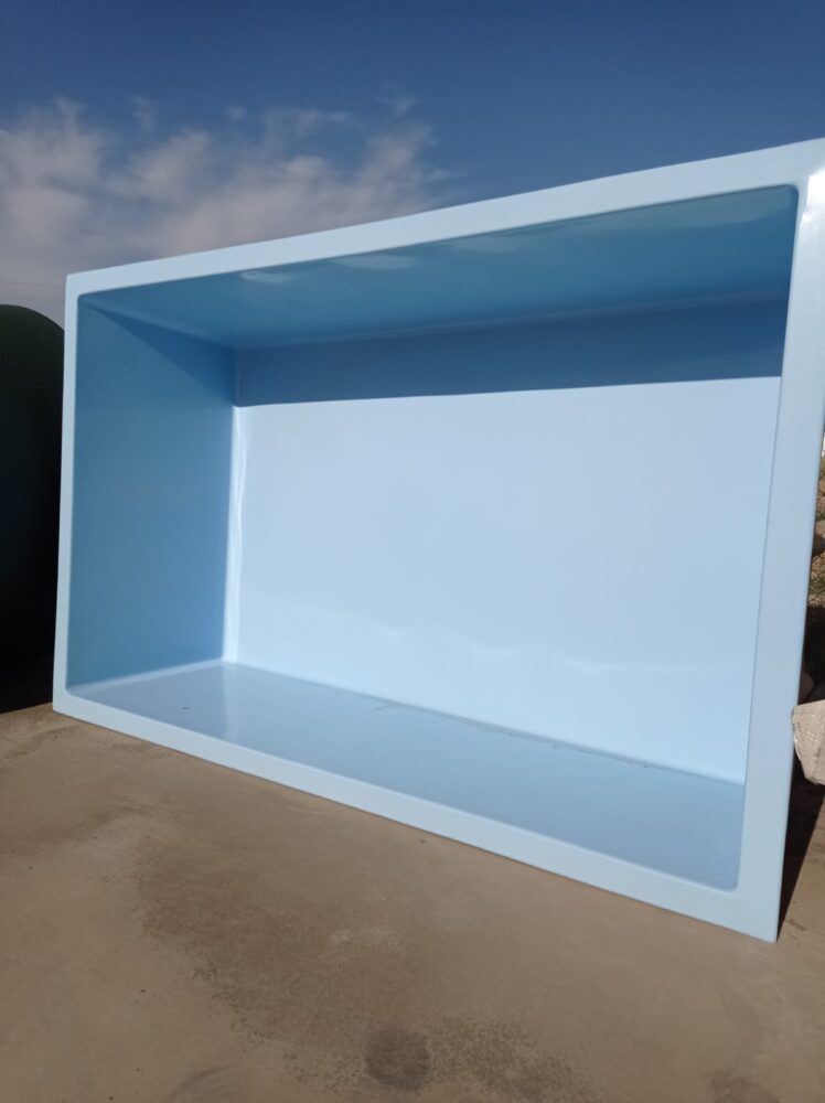 PISCINA MODELO TANGO 3,95m X 2,45m