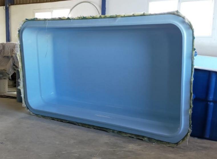 PISCINA MODELO BERLIN 3,52m X 1,70m